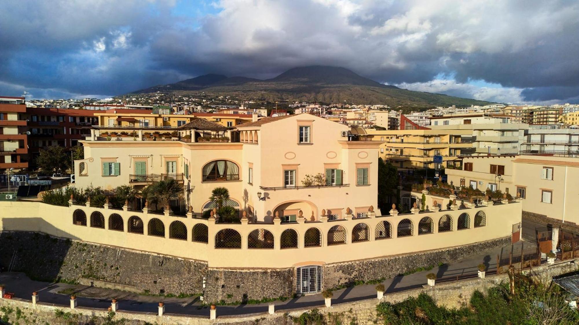Casa Raiola Ercolano Luxury Rooms & Spa Екстериор снимка